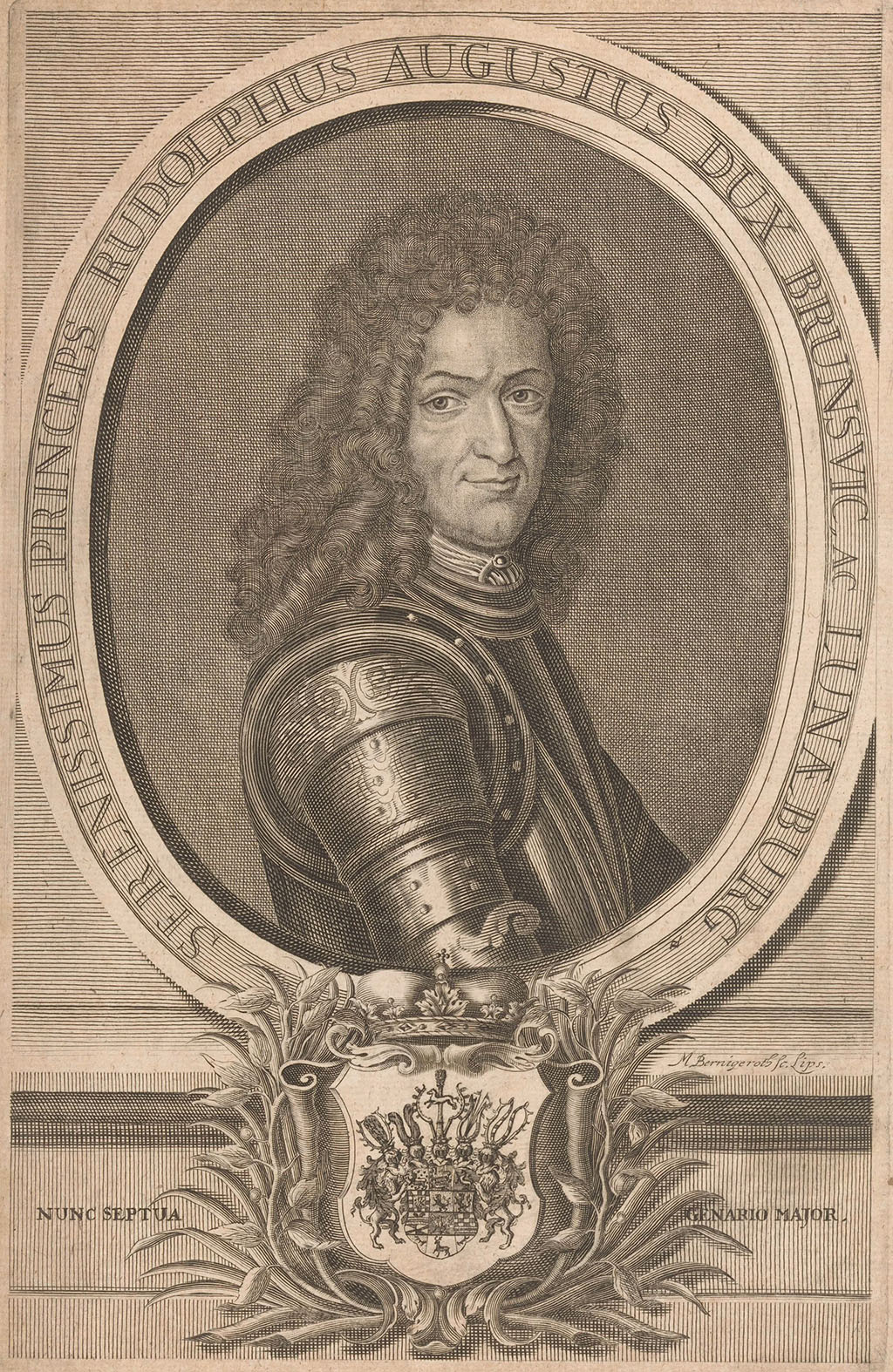 Vanuit een cartouche kijk een man met een hoekig gezicht ons aan. Hij heeft een stevige neus en een flinke kin. Hij draagt een donkere pruik met krullen en een harnas. Op de rand van het cartouche staat: "Serenissimus princeips Rudolphus Augustus Dux Brunsvic ac Lunaeburg" Onder het cartouche een wapen met links daarvan "Nunc septua" en rechts "Genario Maior".