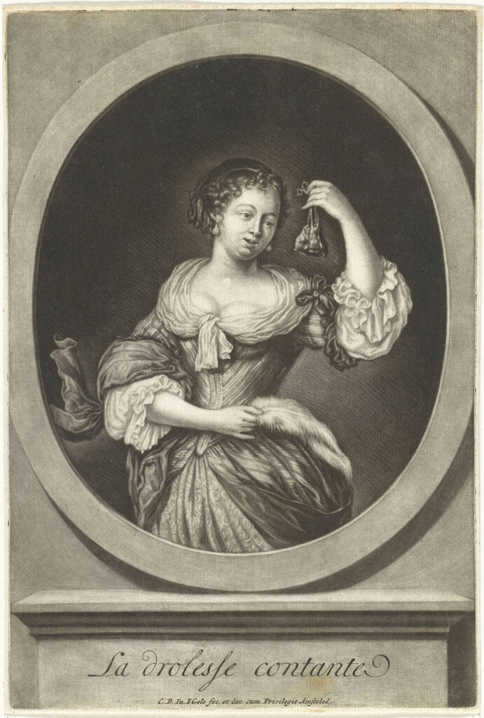 In een medaillon staat een vrouw met een sierlijke jurk aan met haar linkerhand omhoog met daarin een geldbuidel. Ze kijkt naar de buidel. Haar rechter arm heeft ze voor haar middel en in haar rechter hand heeft ze een witte veer. Het medaillon staat op een pedestal en daarop staat La drolesse contante (de contante vrolijkheid)