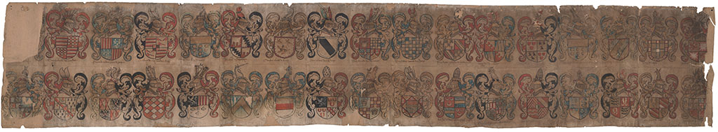Over een lange lengte staan op een stuk papier twee rijen met allerhande familiewapens. Het papier is oud en op sommige stukken aan het vergaan.