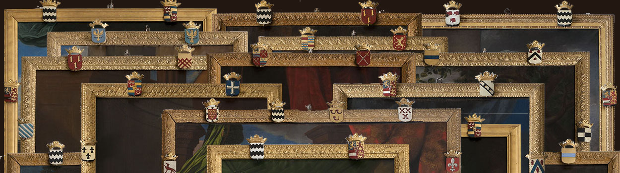 Gouden lijsten van schilderijen met familiewapens