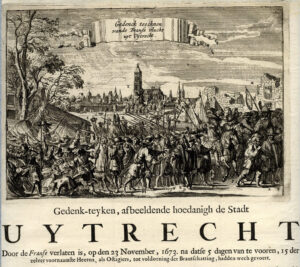 Op de achtergrond de stad Utrecht met de fiere domtoren met de kerk er nog aan. Op de voorgrond de vertrekkende Fransen met in hun gevolg de gijzelaars met hun knechten, katholieke geestelijken, bestuurders en bagagewagens. Eronder staat Gedenk-teyken, afbeeldende hoedanigh de Stadt (en dan in hele grote letters) UYTRECHT Door de Franse verlaten is, op den 23 November, 1673. na datse 5 dagen van te vooren, 15 der zelvervoornaamste Heeren, als Ostagiers, tot voeldoening der Brantschatting, hadden wech gevoert.