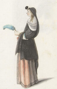 Een elegante dame met een rode rok met lange biezen. Ze draagt een zwarte huik met een witte kraag en witte manchetten. Op haar hoofd heeft ze een zwarte shawl en in haar hand een blauwe veer.