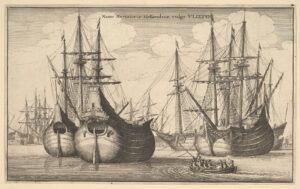 Een gravure met links twee fluiten vanaf de achtersteven gezien, en rechts een fluit van voren gezien. Rechts vooraan vaart een groepje mannen in een sloep. De boten zijn wel op getuigd, maar de zeilen zijn gestreken.