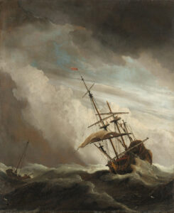Een driemaster op een hoge golf, links een kleiner schip. De lucht heeft donkergrijze wolken maar hier en daar ook een stukje blauw.