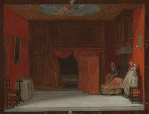 Een rode kamer met een houten achterwand met daarin een opening met een gordijn. Achter het gordijn staat een bed. Rechts achter in de kamer staat een rood kamerscherm, daarachter staat een wieg met met daarachter een vrouw. Tegen de muur staat een vrouw met een kind op de arm.
