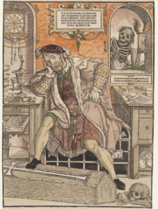 Vanitasvoorstelling: allegorie op de vergankelijkheid van het menselijk leven. Een rijk man zit in een vertrek, omgeven door zijn bezittingen, in gepeins verzonken. Zijn rechtervoet steunt op een doodskist. Schuin achter hem loert de Dood in de gedaante van een skelet, met gevleugelde zandloper in de hand, door een venster naar binnen. Op de grond een doodshoofd. Aan de muur een klok. In twee cartouches bijbelteksten die betrekking hebben op de komst van de dood en de betrekkelijkheid van al het aardse. Onder voorstelling bijbelcitaten die verwijzen naar de dood. Boven de voorstelling een citaat uit Lukas 12:20 dat verwijst naar de parabel van de rijke man, waarin wordt gewaarschuwd tegen het najagen van aardse rijkdom. Prent is gedrukt van twee blokken op twee bladen papier, aan elkaar bevestigd.